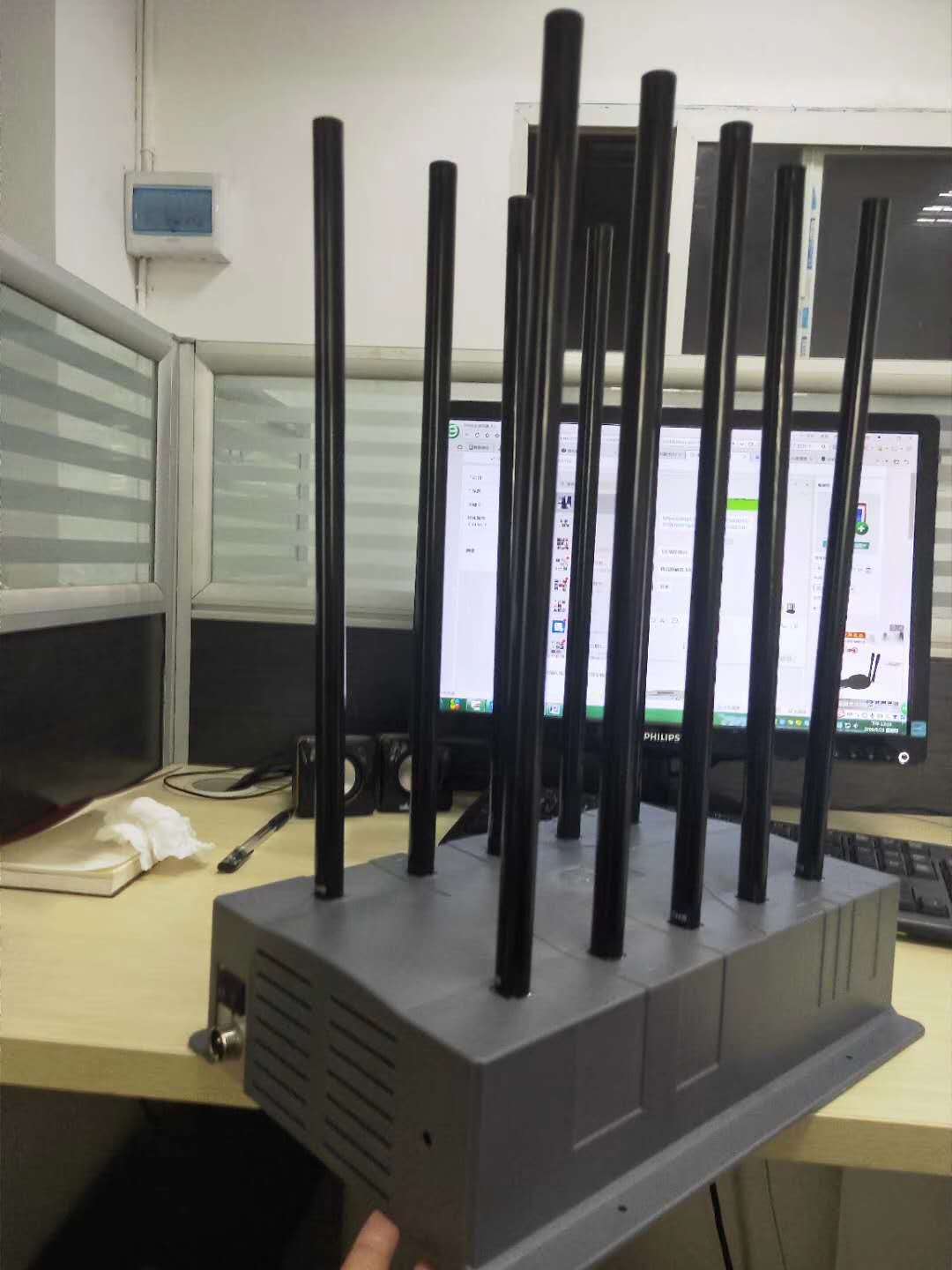 What is the use of vehicle GPS signal jammer
